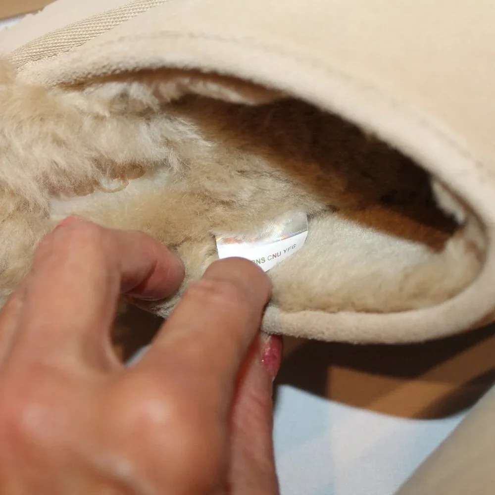 NIB UGG WOMEN'S DISCOQUETTE SUEDE SHEARLING LINED SLIPPERS TAN - Picture 6 of 7